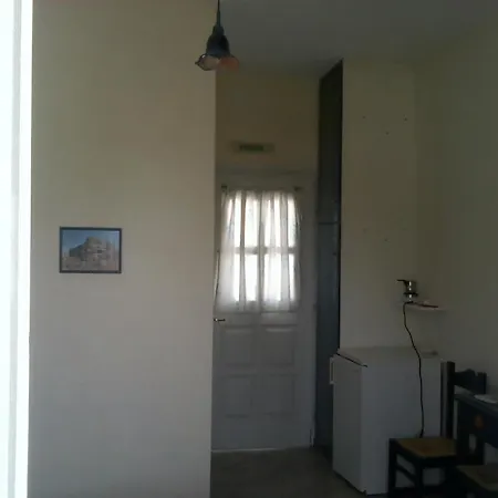 Isalos 3* Livadi (Serifos)