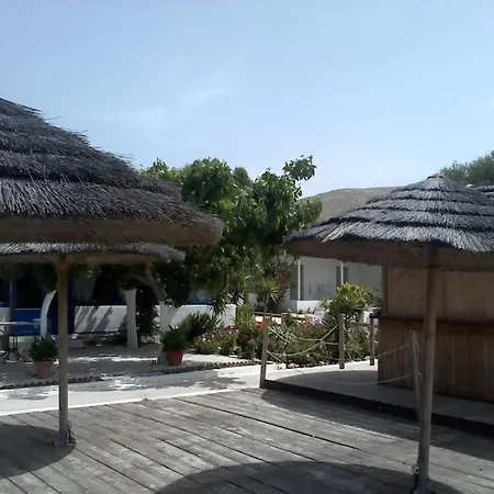 Isalos Hotell 3*